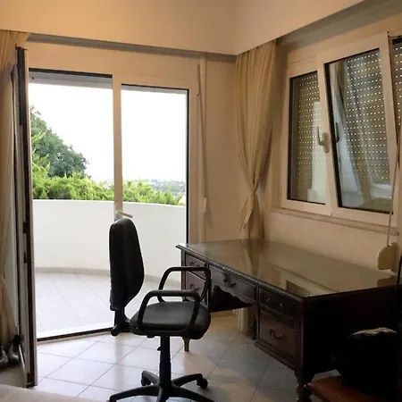Rhodes Seaside Haven: 3-bedroom Retreat With Garden Holiday home Koskinou (Rhodes)